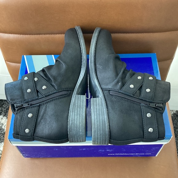 NWB Ankle Boots- Size 6 - Picture 6 of 12